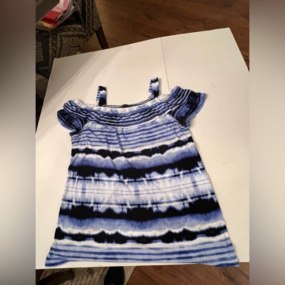 INC INTERNATIONAL CONCEPTS NAVY BLUE/ LIGHTER BLUE AND WHITE